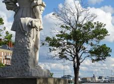 Bassin du Roy et statue François Ier©Pays d'art et d'histoire Le Havre Seine Métropole