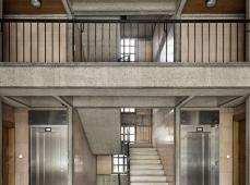 Hall, rue Bernardin St-Pierre