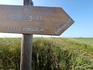 Chemin des fossés romains de Bénouville