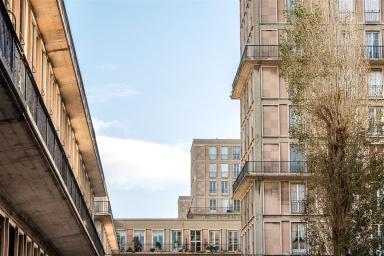 Centre reconstruit Perret