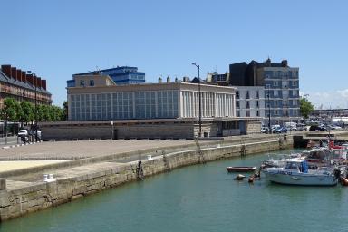 Halle aux poissons ext