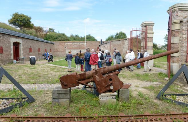 Cour intérieure de la Batterie de Dollemard, Sainte-Adresse