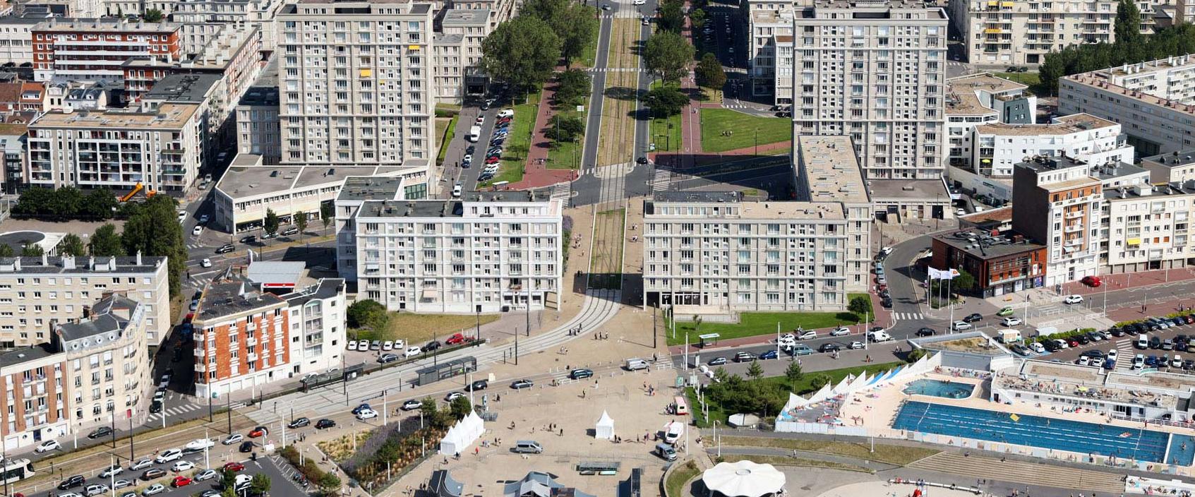 Vue aérienne sur la Porte Océane et l'avenue Foch, Le Havre